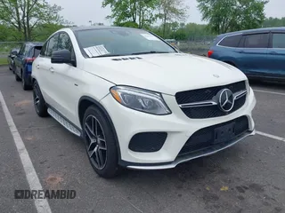 2016 Mercedes-Benz GLE 450 AMG z VIN 4JGED6EB9GA013580, wystawiony jako IAAI lot #42183626 z przebiegiem 63 950 mil mil oraz . Historia ofert i sprzedaży dostępna na DreamBid. Obrazek 1.