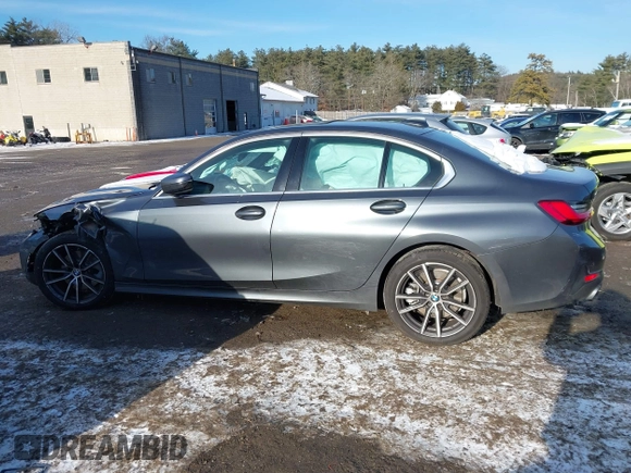 2021 BMW 3 Series 330i xDrive with VIN 3MW5R7J02M8C21224, listed as a IAAI auction lot 41387217 with 22,540 mi miles. Bid and sale history available at carsss.com. Image 14.