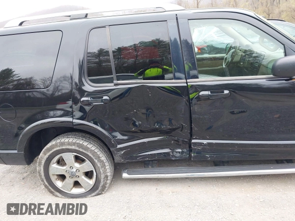 2003 Ford Explorer Limited с VIN 1FMDU75W23UC01032, выставлен на аукционе IAAI как лот 41922485 с пробегом 318 766 миль миль и . История ставок и продаж доступна на DreamBid. Изображение 6.