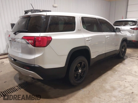 2017 GMC Acadia SLE with VIN 1GKKNKLA8HZ208925, listed as a IAAI auction lot 41618400 with 127,019 mi miles. Bid and sale history available at carsss.com. Image 4.