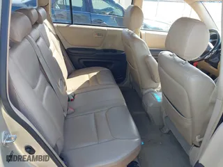 2003 Toyota Highlander with VIN JTEHF21A330133811, listed as a IAAI auction lot 41809283 with 267,024 mi miles. Bid and sale history available at carsss.com. Image 8.