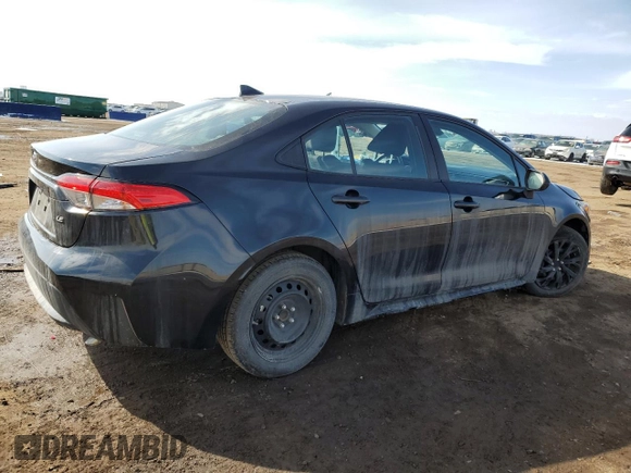 2021 Toyota Corolla LE with VIN 5YFEPMAE1MP236560, listed as a Copart auction lot 45542305 with 69,086 mi miles and Salvage Title. Bid and sale history available at carsss.com. Image 3.