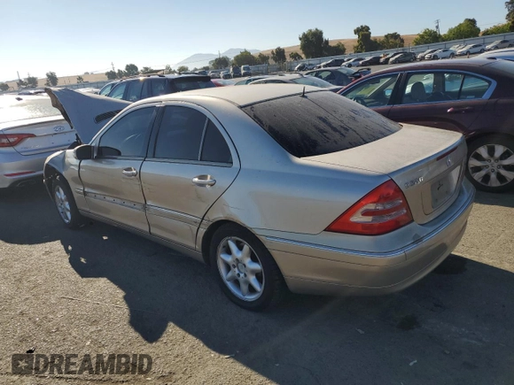 2001 Mercedes-Benz C 320 with VIN WDBRF64JX1F125063, listed as a Copart auction lot 70102164 with 204,937 mi miles and Salvage Title. Bid and sale history available at DreamBid. Image 2.