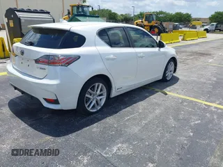 2017 Lexus CT with VIN JTHKD5BH6H2290269, listed as a IAAI auction lot 42083451 with 47,374 mi miles. Bid and sale history available at carsss.com. Image 4.