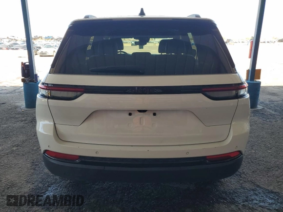 2024 Jeep Grand Cherokee Altitude with VIN 1C4RJGAG4R8550874, listed as a Copart auction lot 57902725 with 26,703 mi miles and Clean title. Bid and sale history available at DreamBid. Image 6.