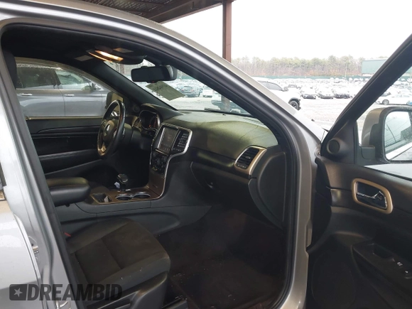 2014 Jeep Grand Cherokee Laredo with VIN 1C4RJFAG4EC156549, listed as a IAAI auction lot 41904814 with 139,262 mi miles. Bid and sale history available at carsss.com. Image 5.