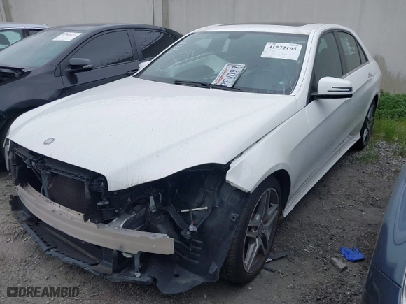 2016 Mercedes-Benz E-Class E 350 Sport with VIN WDDHF5KB3GB224252, listed as a IAAI auction lot 41572165 with 82,775 mi miles. Bid and sale history available at carsss.com. Image 19.