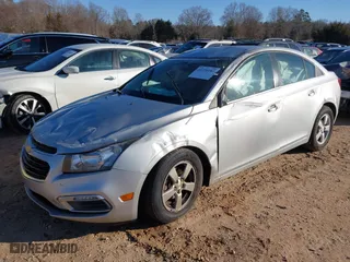 2015 Chevrolet Cruze LT with VIN 1G1PC5SBXF7123458, listed as a IAAI auction lot 41770187 with 153,477 mi miles. Bid and sale history available at carsss.com. Image 17.