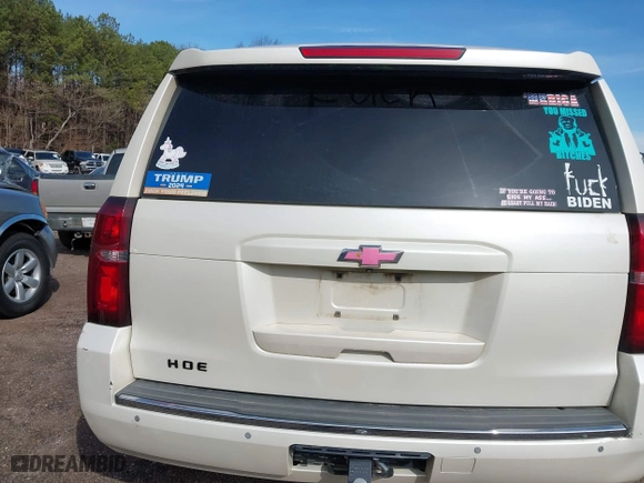 2015 Chevrolet Tahoe LTZ with VIN 1GNSCCKC2FR140524, listed as a IAAI auction lot 41592878 with 284,785 mi miles. Bid and sale history available at carsss.com. Image 16.