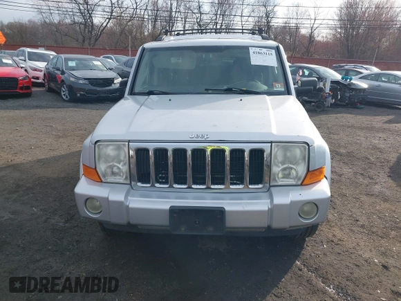 2009 Jeep Commander Sport with VIN 1J8HG48K39C553953, listed as a IAAI auction lot 41863115 with 175,461 mi miles. Bid and sale history available at carsss.com. Image 12.