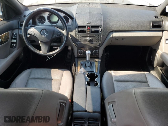 2008 Mercedes-Benz C 350 Sport с VIN WDDGF56X18F054503, выставлен на аукционе Copart как лот 63579305 с пробегом 205 688 миль миль и Списание • Salvage title. История ставок и продаж доступна на DreamBid. Изображение 8.