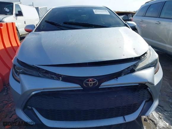 2019 Toyota Corolla Hatchback SE with VIN JTNK4RBE8K3066254, listed as a IAAI auction lot 41668885 with 57,885 mi miles. Bid and sale history available at carsss.com. Image 12.