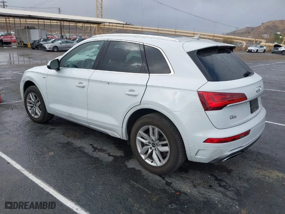 2022 Audi Q5 S line Premium with VIN WA1GAAFY8N2087702, listed as a IAAI auction lot 41432557 with 22,922 mi miles. Bid and sale history available at carsss.com. Image 3.