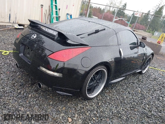 2003 Nissan 350Z Touring with VIN JN1AZ34EX3T013345, listed as a IAAI auction lot 41984329 with 102,115 mi miles. Bid and sale history available at carsss.com. Image 4.
