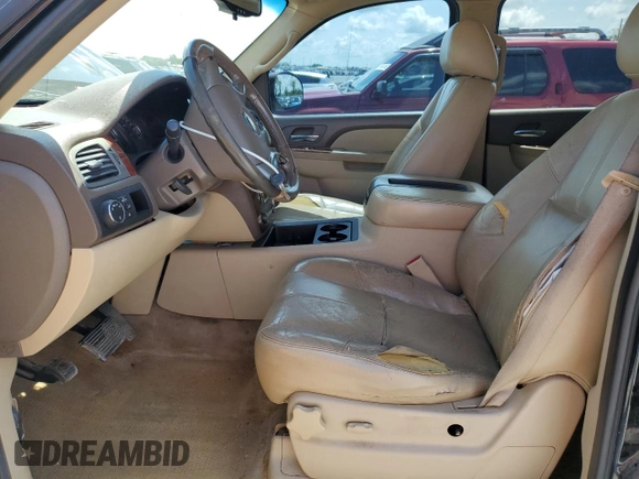 2011 Chevrolet Avalanche LT with VIN 3GNMCFE07BG166901, listed as a Copart auction lot 61734405 with 269,796 mi miles and Salvage title. Bid and sale history available at DreamBid. Image 7.