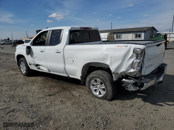 2019 Chevrolet Silverado 1500 LT with VIN 1GCRYDEK2KZ343568, listed as a Copart auction lot 71106664 with 131,737 mi miles and Salvage Title. Bid and sale history available at carsss.com. Image 2.