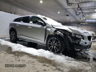 2018 Volvo V60 Cross Country with VIN YV440MWK6J2052043, listed as a Copart auction lot 83323234 with 66,410 mi miles and Salvage Title. Bid and sale history available at carsss.com. Image 4.