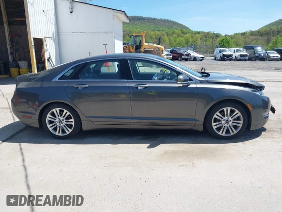 2016 Lincoln MKZ with VIN 3LN6L2J98GR611569, listed as a IAAI auction lot 42151123 with 84,184 mi miles and . Bid and sale history available at DreamBid. Image 13.