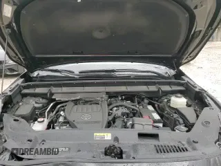2024 Toyota Highlander LE with VIN 5TDKDRAH5RS528813, listed as a Copart auction lot 71548035 with 13,098 mi miles and Salvage title. Bid and sale history available at DreamBid. Image 14.