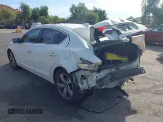 2014 Acura ILX Tech Pkg with VIN 19VDE1F76EE004171, listed as a IAAI auction lot 41134838 with 269,683 mi miles. Bid and sale history available at carsss.com. Image 3.