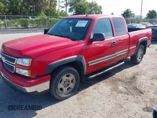 2006 Chevrolet Silverado 1500 LT3 with VIN 1GCEK19Z36Z136862, listed as a IAAI auction lot 42097096 with 254,905 mi miles and . Bid and sale history available at DreamBid. Image 17.