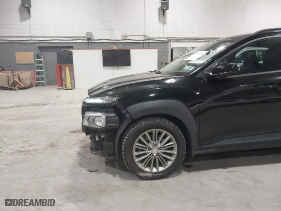 2019 Hyundai Kona SEL with VIN KM8K6CAA4KU382976, listed as a IAAI auction lot 41820749 with 61,619 mi miles. Bid and sale history available at carsss.com. Image 17.