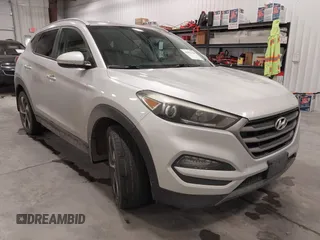 2016 Hyundai Tucson Limited z VIN KM8J3CA23GU038883, wystawiony jako IAAI lot #41267326 z przebiegiem 118 695 mil mil oraz . Historia ofert i sprzedaży dostępna na DreamBid. Obrazek 1.
