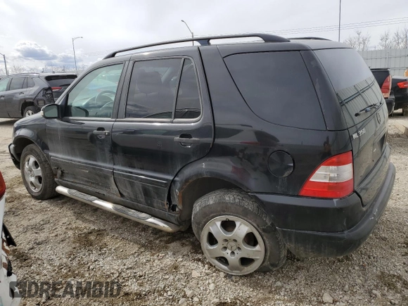 2003 Mercedes-Benz M 350 с VIN 4JGAB57E83A448963, выставлен на аукционе Copart как лот 50143534 с пробегом 214 818 миль миль и Списание • Salvage title. История ставок и продаж доступна на DreamBid. Изображение 2.