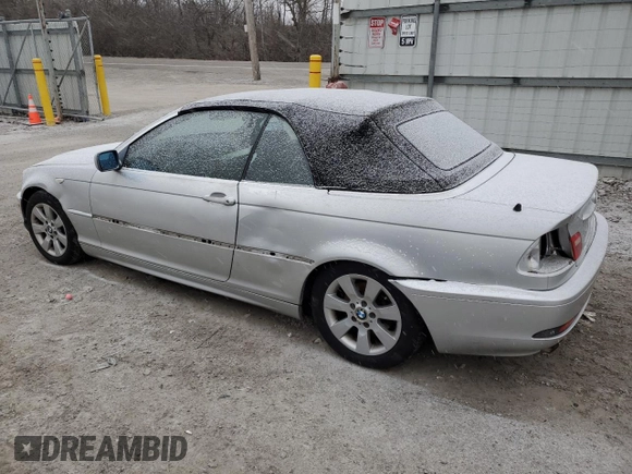 2005 BMW 3 Series 325Ci with VIN WBABW33415PL39286, listed as a Copart auction lot 44674025 with 183,711 mi miles and Salvage Title. Bid and sale history available at carsss.com. Image 2.