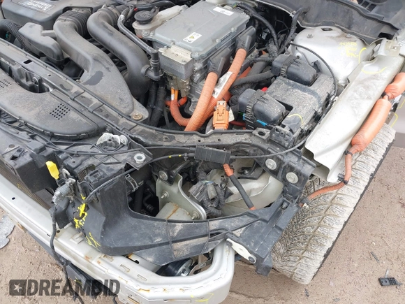 2017 Ford Fusion Titanium with VIN 3FA6P0SU2HR153423, listed as a IAAI auction lot 42029438 with 106,596 mi miles and . Bid and sale history available at DreamBid. Image 17.