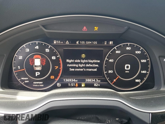 2017 Audi Q7 Premium Plus with VIN WA1LAAF7XHD033350, listed as a Copart auction lot 54946615 with 136,934 mi miles and Salvage Title. Bid and sale history available at DreamBid. Image 9.