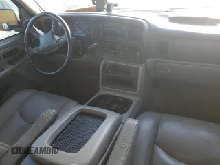 2005 GMC Yukon SLE with VIN 1GKEC13T25J237118, listed as a Copart auction lot 73771344 with 0 mi miles and Non Repairable. Bid and sale history available at carsss.com. Image 8.