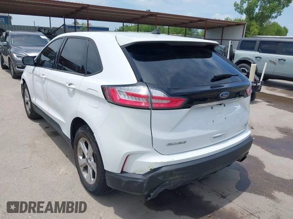 2020 Ford Edge SE z VIN 2FMPK3G90LBB05473, wystawiony jako IAAI lot #42447819 z przebiegiem 69 612 mil mil oraz . Historia ofert i sprzedaży dostępna na DreamBid. Obrazek 3.