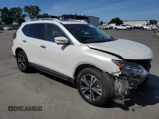 2017 Nissan Rogue SL z VIN 5N1AT2MT9HC848475, wystawiony jako Copart lot #57272765 z przebiegiem 81 296 mil mil oraz Szkoda całkowita • Salvage title. Historia ofert i sprzedaży dostępna na DreamBid. Obrazek 4.