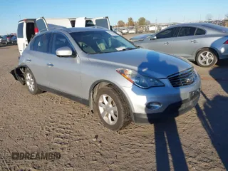 2010 Infiniti EX Journey with VIN JN1AJ0HP5AM703299, listed as a IAAI auction lot 38246527 with Not Provided miles. Bid and sale history available at carsss.com. Image 1.