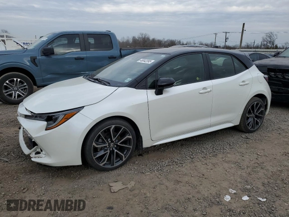 2020 Toyota Corolla Hatchback XSE with VIN JTNC4RBE4L3100809, listed as a Copart auction lot 46542395 with 40,422 mi miles and Salvage Title. Bid and sale history available at carsss.com. Image 1.