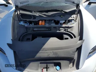 2021 Porsche Taycan z VIN WP0AA2Y13MSA17480, wystawiony jako Copart lot #41578233 z przebiegiem Nie podano mil oraz . Historia ofert i sprzedaży dostępna na DreamBid. Obrazek 11.