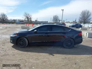 2019 Ford Fusion SE with VIN 3FA6P0HD7KR128953, listed as a IAAI auction lot 41812194 with 43,657 mi miles. Bid and sale history available at carsss.com. Image 14.
