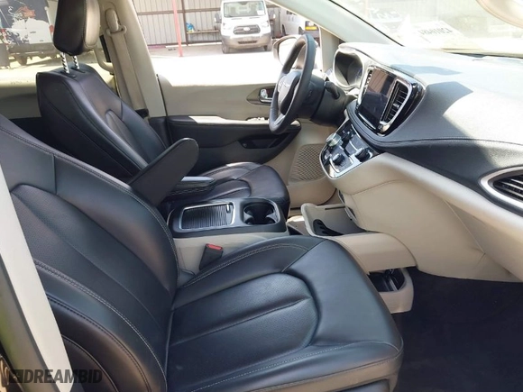 2023 Chrysler Pacifica Hybrid Touring L with VIN 2C4RC1L77PR540958, listed as a IAAI auction lot 42010484 with 61,166 mi miles. Bid and sale history available at carsss.com. Image 5.
