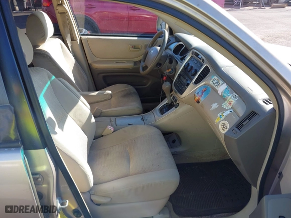 2007 Toyota Highlander with VIN JTEGD21A770159397, listed as a IAAI auction lot 41268522 with 149,881 mi miles. Bid and sale history available at carsss.com. Image 5.