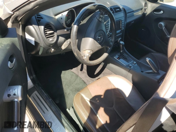 2006 Mercedes-Benz SLK 280 z VIN WDBWK54F36F120802, wystawiony jako Copart lot #49447415 z przebiegiem 133 291 mil mil oraz Szkody całkowita. Historia ofert i sprzedaży dostępna na DreamBid. Obrazek 8.