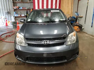 2006 Scion xA z VIN JTKKT604865005909, wystawiony jako Copart lot #56465415 z przebiegiem 137 601 mil mil oraz Czysty tytuł • Clean title. Historia ofert i sprzedaży dostępna na DreamBid. Obrazek 5.