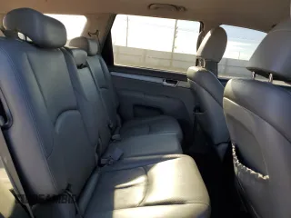 2009 Kia Borrego EX with VIN KNDJH741995027674, listed as a Copart auction lot 42526135 with 118,135 mi miles and Salvage Title. Bid and sale history available at DreamBid. Image 12.