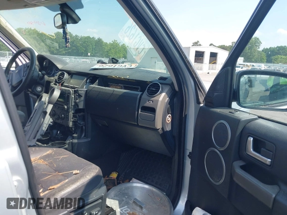 2006 Land Rover LR3 HSE with VIN SALAG25406A391086, listed as a IAAI auction lot 42211832 with Not provided miles and . Bid and sale history available at DreamBid. Image 5.