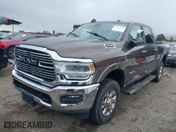 2020 Ram 2500 Laramie z VIN 3C6UR5FL5LG249102, wystawiony jako IAAI lot #41414195 z przebiegiem 42 044 mil mil oraz . Historia ofert i sprzedaży dostępna na DreamBid. Obrazek 17.