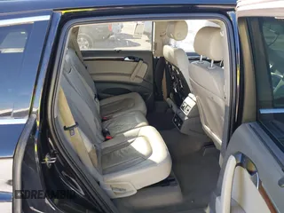 2011 Audi Q7 3.0T S line Prestige with VIN WA1DGBFE8BD005173, listed as a IAAI auction lot 41270572 with 104,732 mi miles. Bid and sale history available at carsss.com. Image 8.