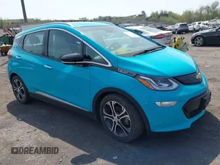 2020 Chevrolet Bolt EV Premier z VIN 1G1FZ6S05L4114842, wystawiony jako IAAI lot #42157277 z przebiegiem 57 705 mil mil oraz . Historia ofert i sprzedaży dostępna na DreamBid. Obrazek 1.