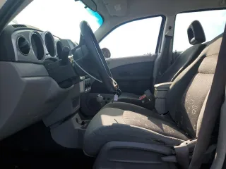 2008 Chrysler PT Cruiser с VIN 3A8FY48BX8T174360, выставлен на аукционе Copart как лот 52195355 с пробегом 175 424 миль миль и На запчасти • Non repairable. История ставок и продаж доступна на DreamBid. Изображение 7.
