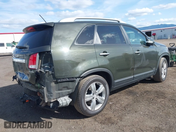 2013 Kia Sorento EX with VIN 5XYKUDA24DG331006, listed as a IAAI auction lot 41998319 with 143,141 mi miles. Bid and sale history available at carsss.com. Image 4.