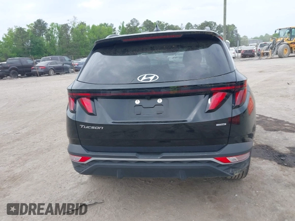 2024 Hyundai Tucson SEL with VIN 5NMJBCDE0RH297158, listed as a IAAI auction lot 42135540 with 39,015 mi miles. Bid and sale history available at carsss.com. Image 16.